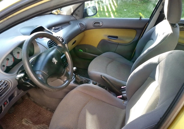 Peugeot 206 cena 2500 przebieg: 250000, rok produkcji 2002 z Różan małe 16
